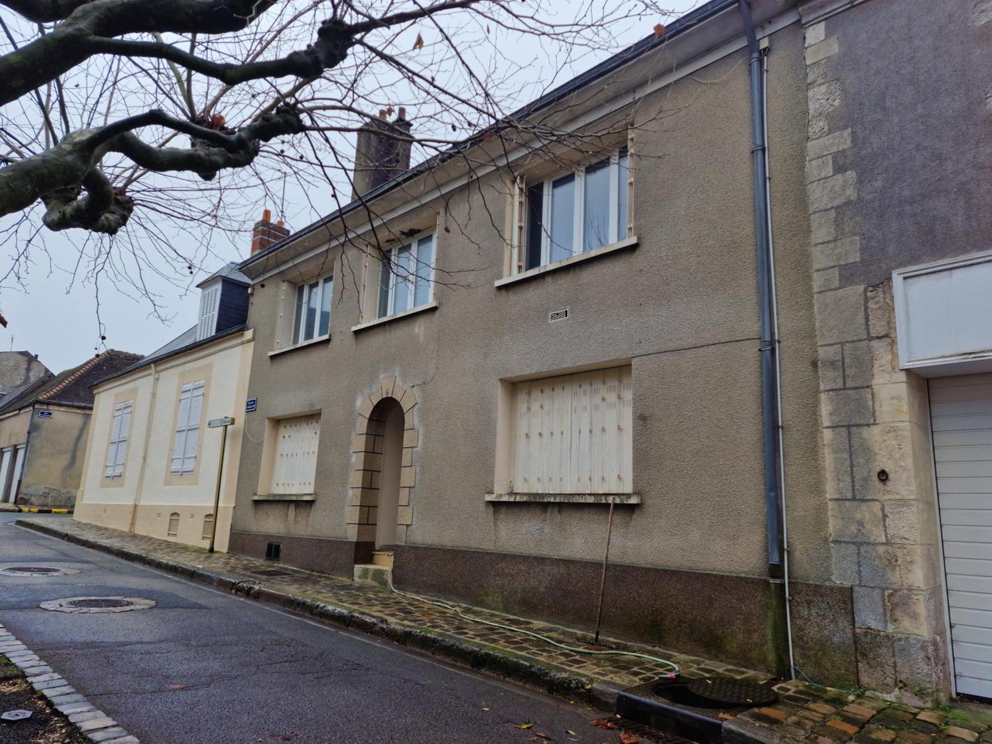 Halte Douillette Au Coeur De La Ville Chateaudun Exterior photo